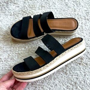 Gently Worn- Universal Threads Florence Sporty Platform Stretch Sandals - Size 8